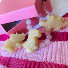 Load image into Gallery viewer, Natural Beeswax for Hand Sewing