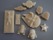 Load image into Gallery viewer, Natural Beeswax for Hand Sewing