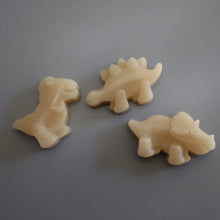 Load image into Gallery viewer, Natural Beeswax for Hand Sewing