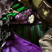 Load image into Gallery viewer, Leota v3 - 18th Century Housewife / Hussif KIT