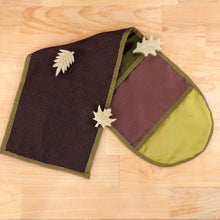 Load image into Gallery viewer, Nicole Rudolph - Costumer Spotlight - 18th Century Housewife / Hussif KIT