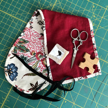 Load image into Gallery viewer, Peggy - 18th Century Housewife / Hussif KIT