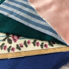 Load image into Gallery viewer, Merriman - 18th Century Housewife / Hussif KIT