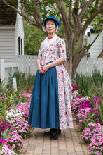 Load image into Gallery viewer, “Gloria” Costumer Spotlight - 18th Century Housewife / Hussif KIT

