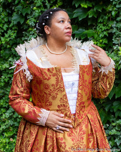 "Glynnis" Costumer Spotlight  - 18th Century Housewife / Hussif KIT